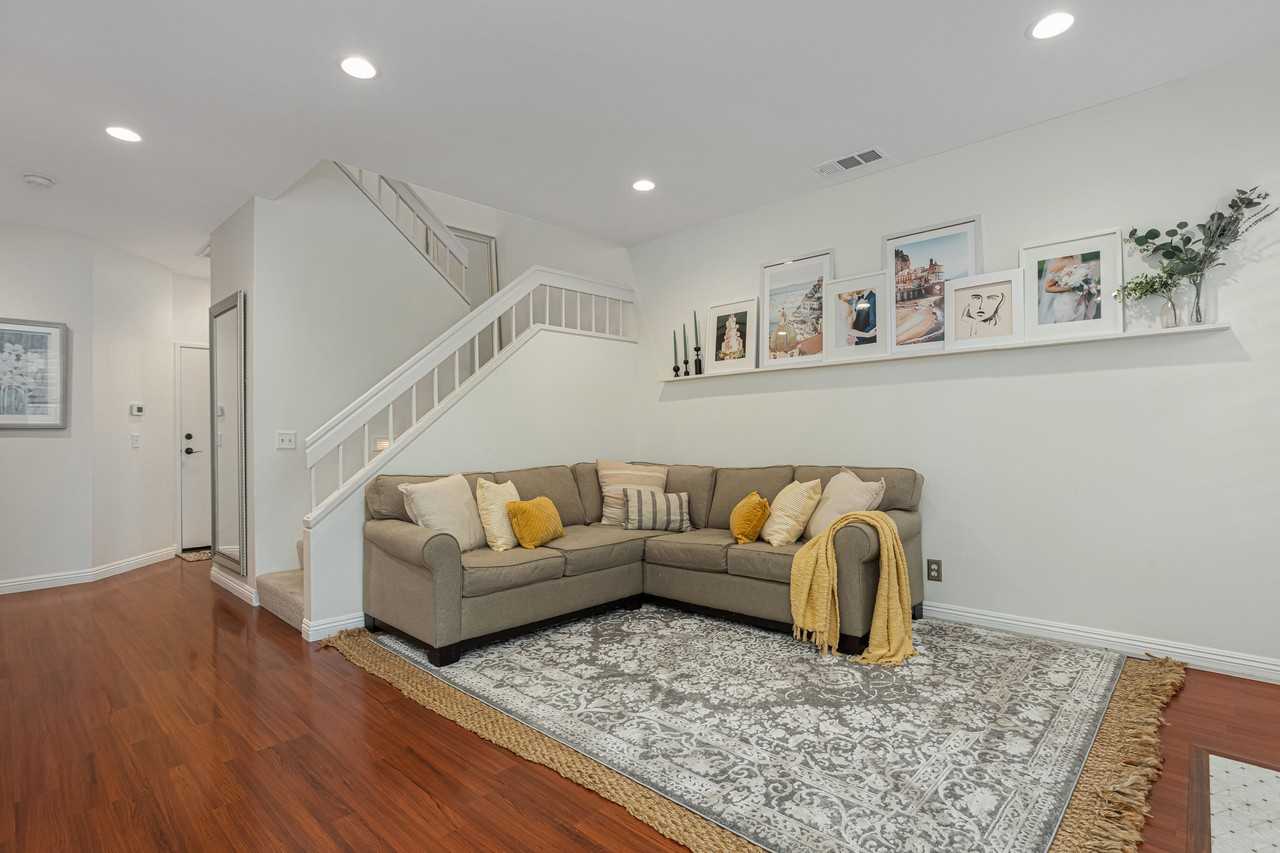 107 Mayfair - Photo 2 of 24