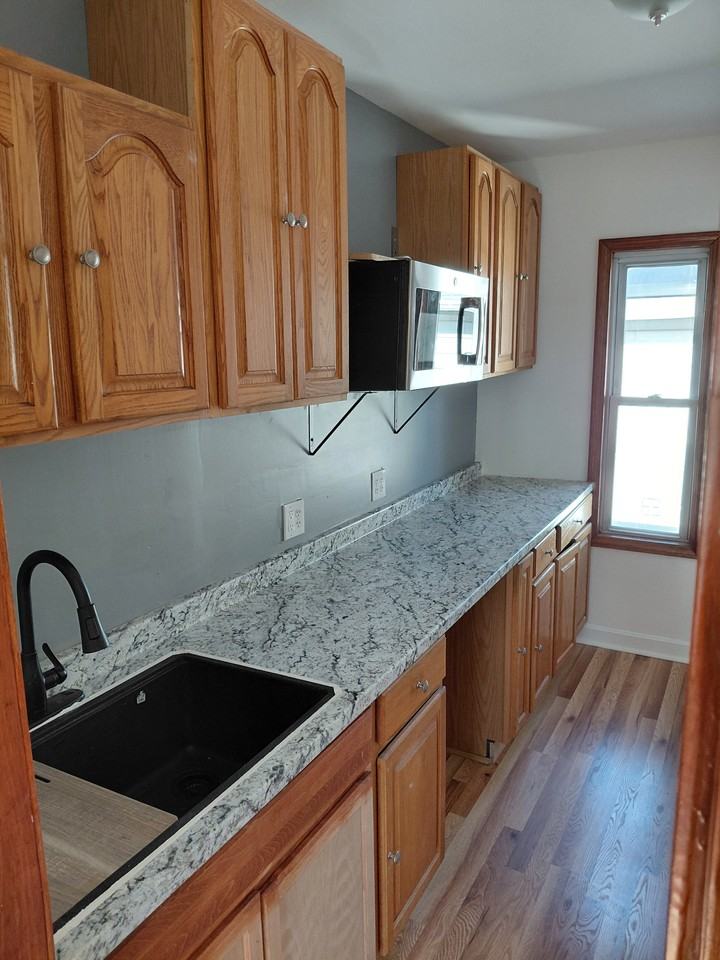 21 Whipple St #3 - Photo 2 of 4