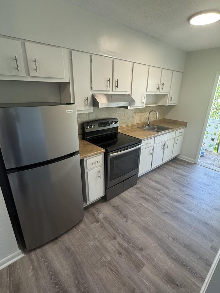 610 Ne 29th Dr #6-610 - Photo 5 of 7