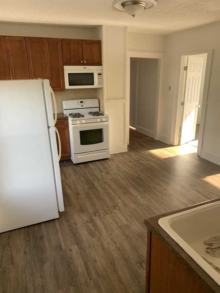 809 Broadway #2 - Photo 3 of 11