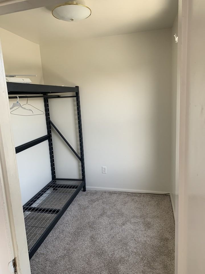 809 Broadway #2 - Photo 5 of 11