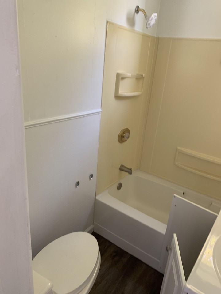 809 Broadway #2 - Photo 6 of 11