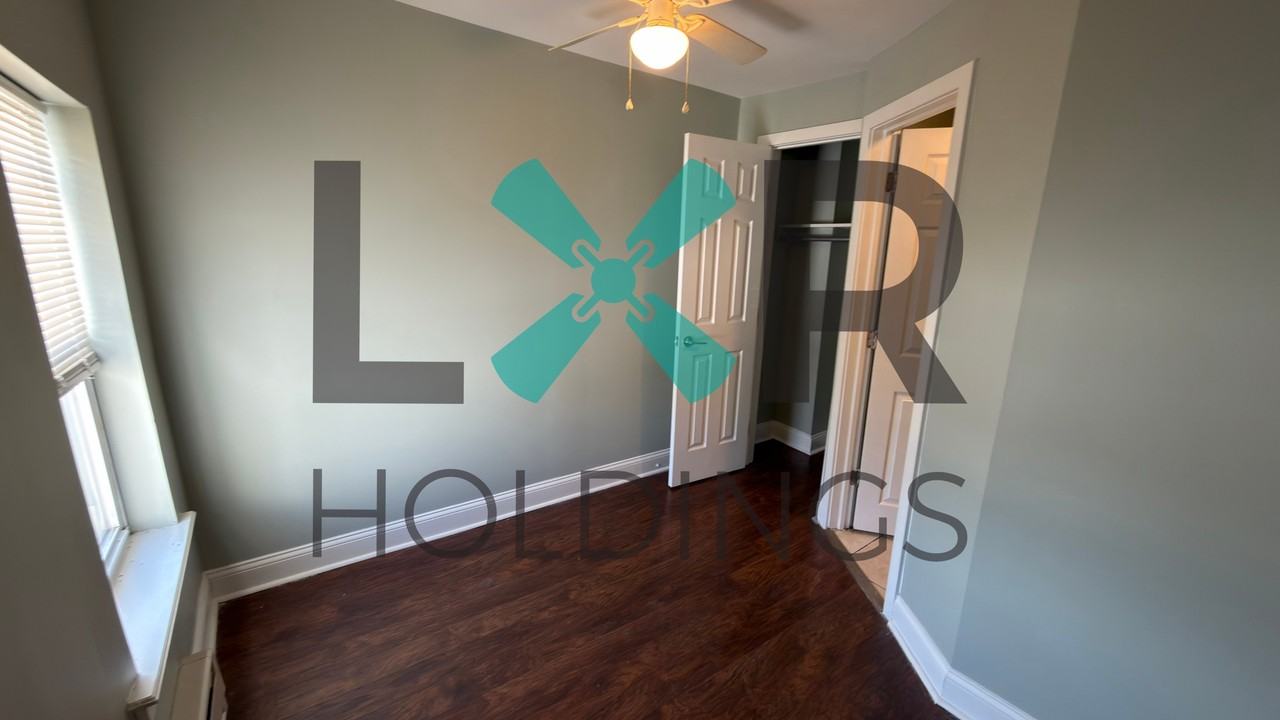 49 N Farson St #3 - Photo 3 of 10