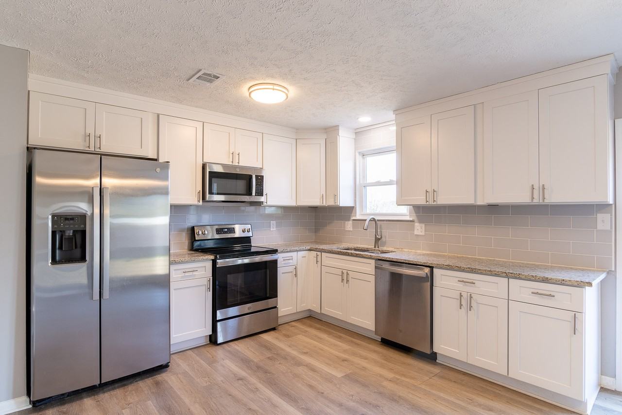 Oakleaf Ct #1 - Photo 6 of 40