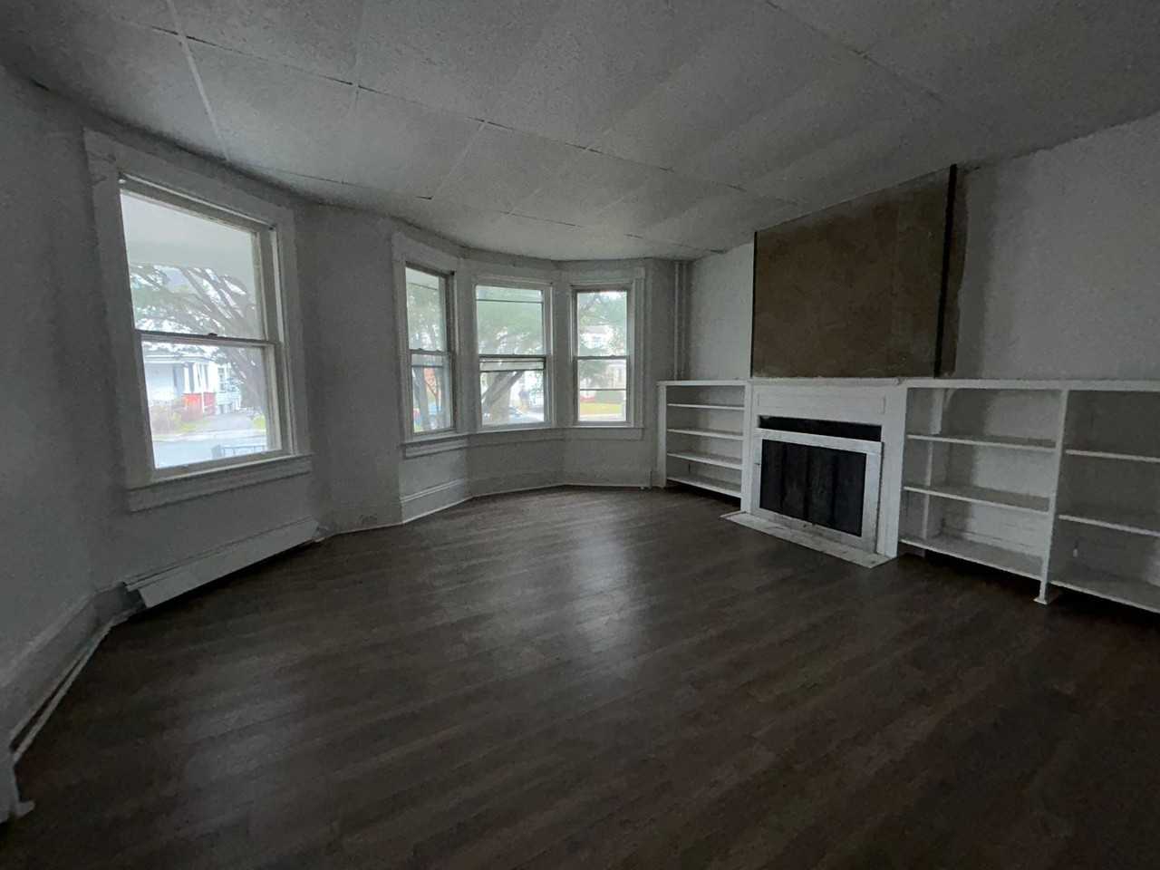 927 Carteret Ave - Photo 5 of 24