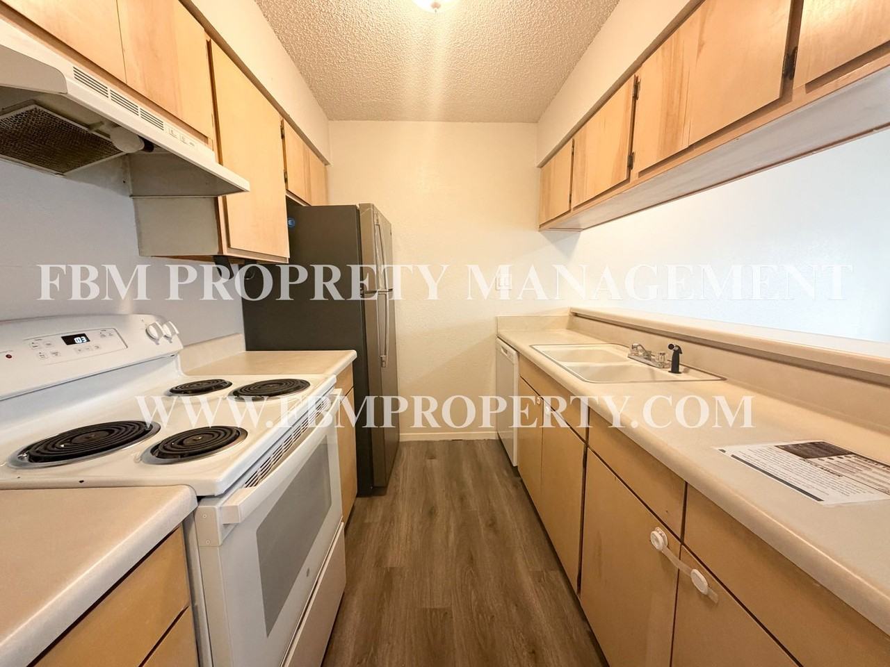 800 N Clay St #E - Photo 6 of 13