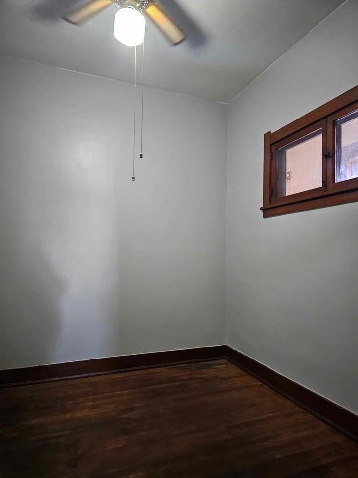 145 E Wooster St - Photo 5 of 9