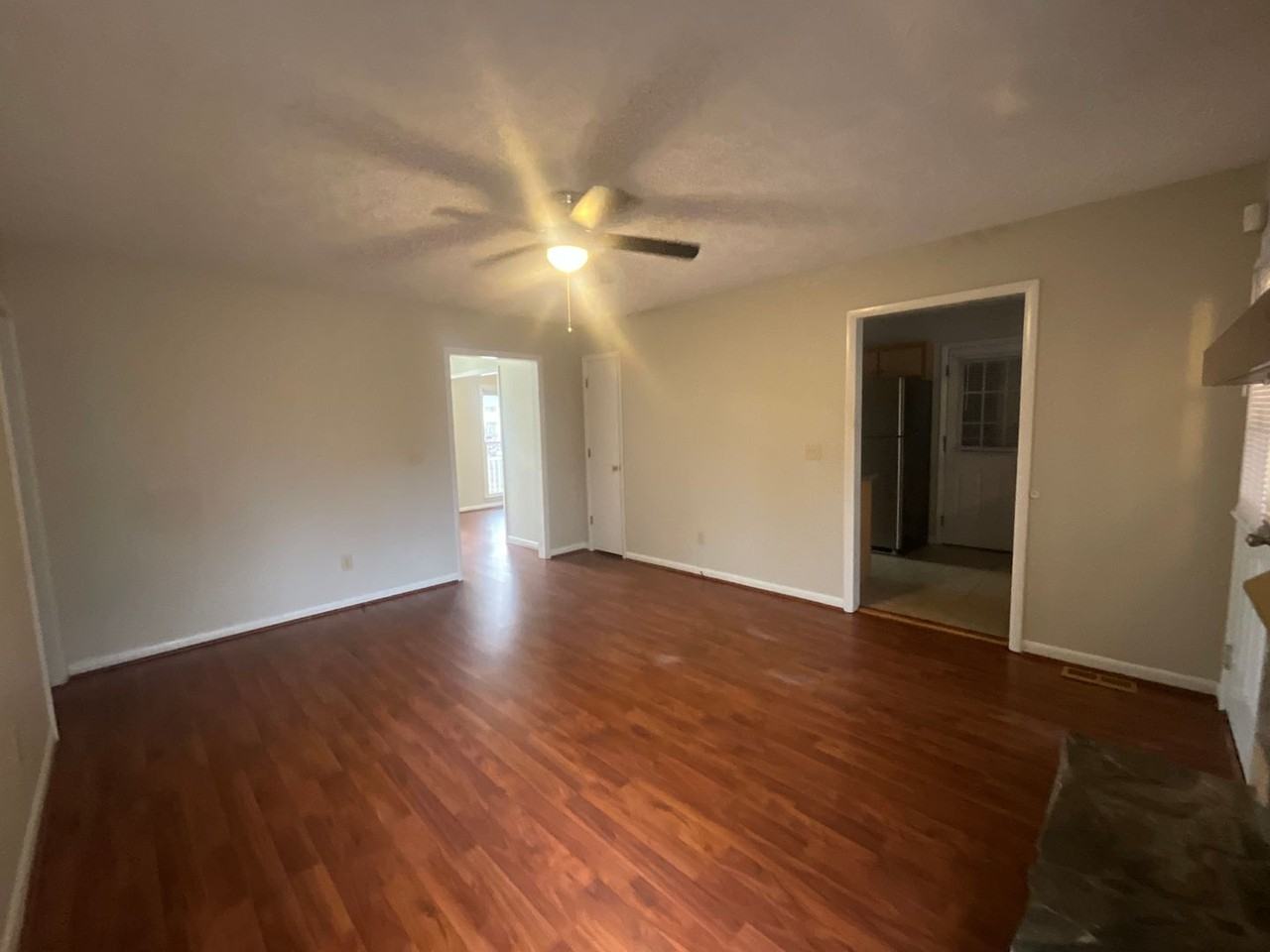 4326 Bridge St - Photo 4 of 15