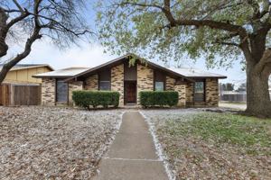 featured image of 7201 Hardwood Trl