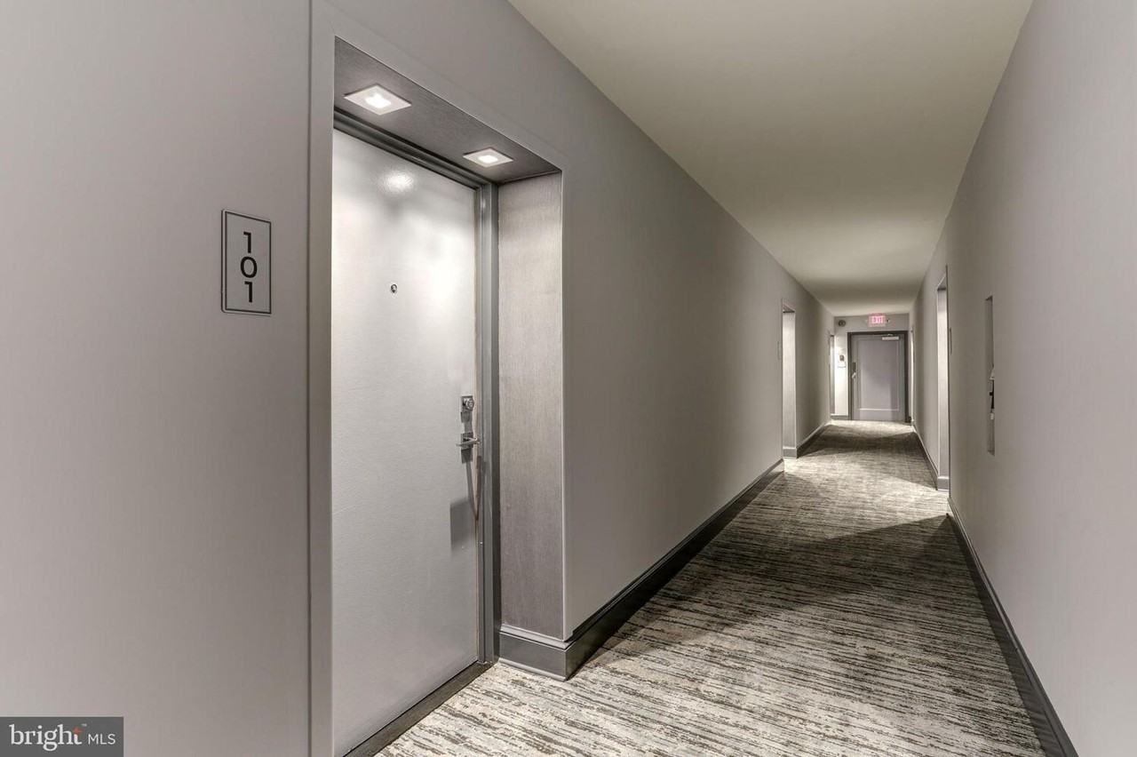 1825 T St Nw - Photo 3 of 17