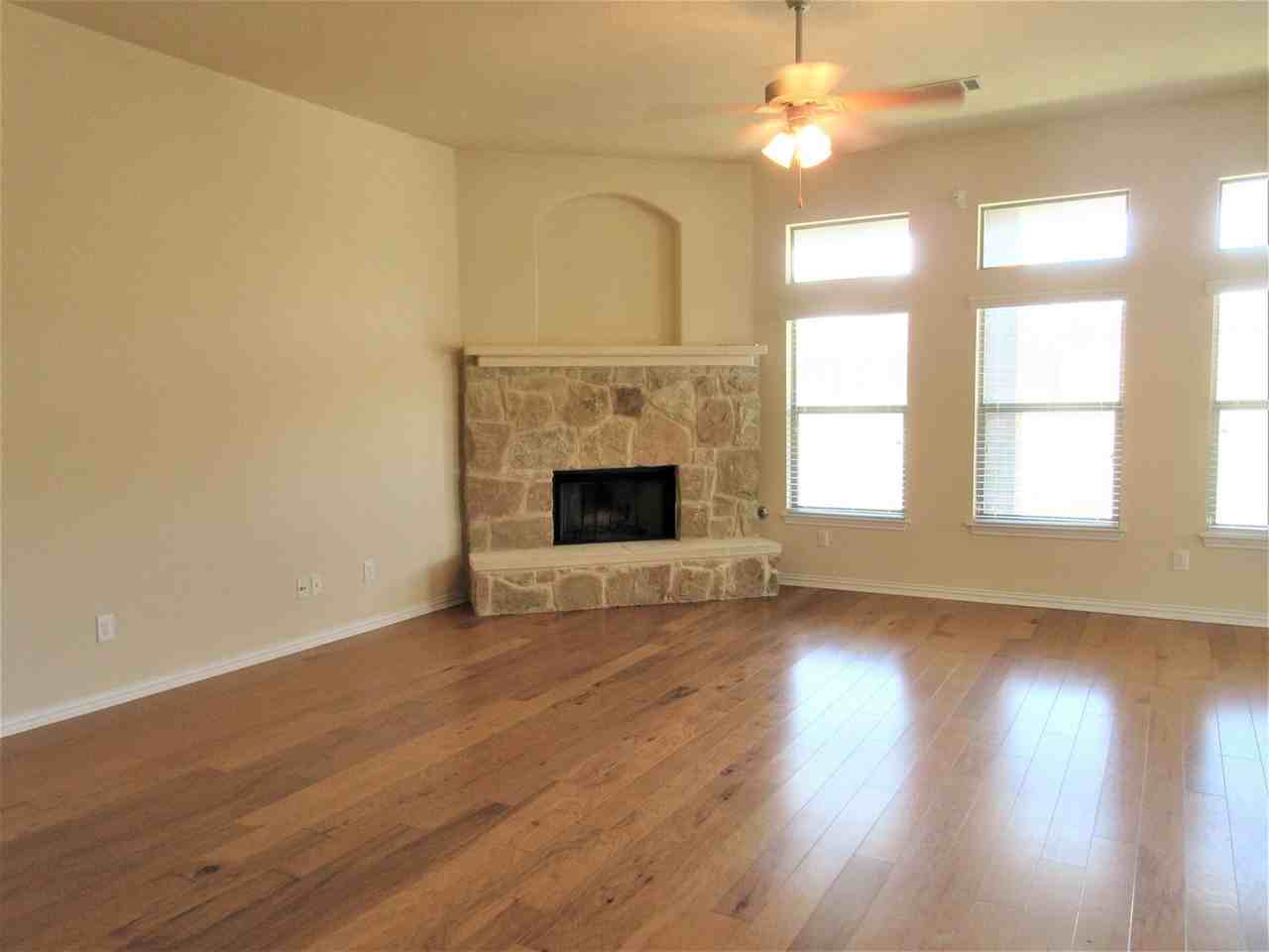 2009 Santa Barbara Ct - Photo 3 of 36