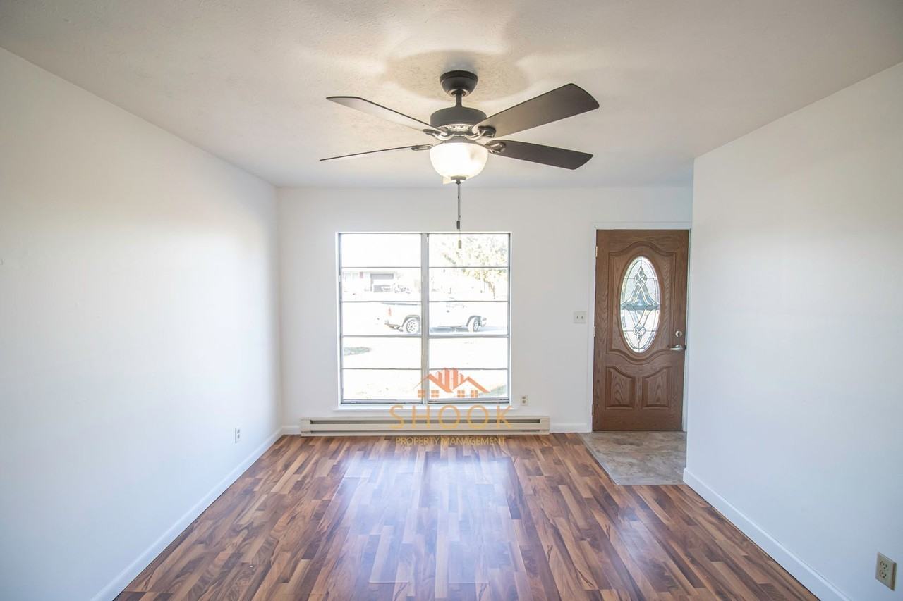 14 S Lobo Ct - Photo 2 of 15