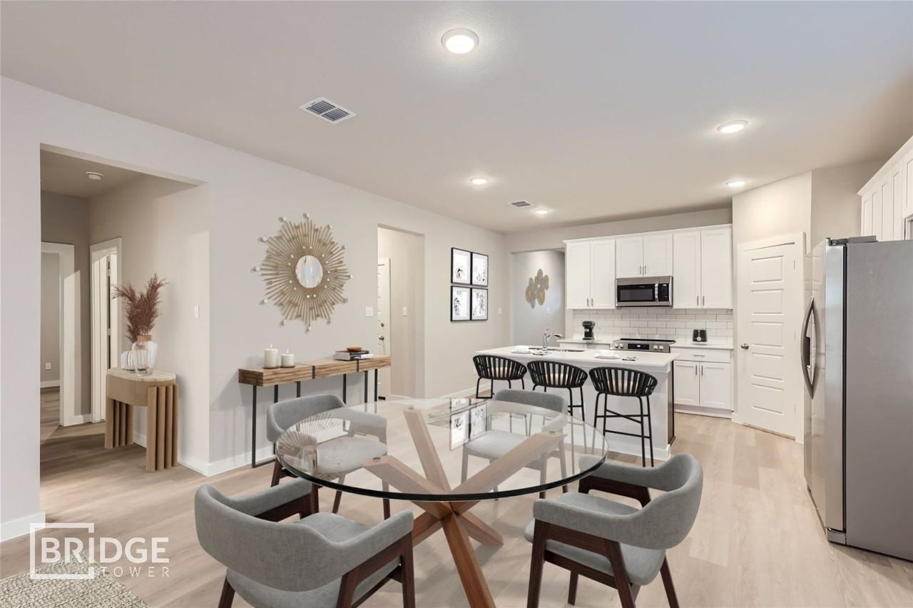 610 Sandy Glen Ln - Photo 4 of 12