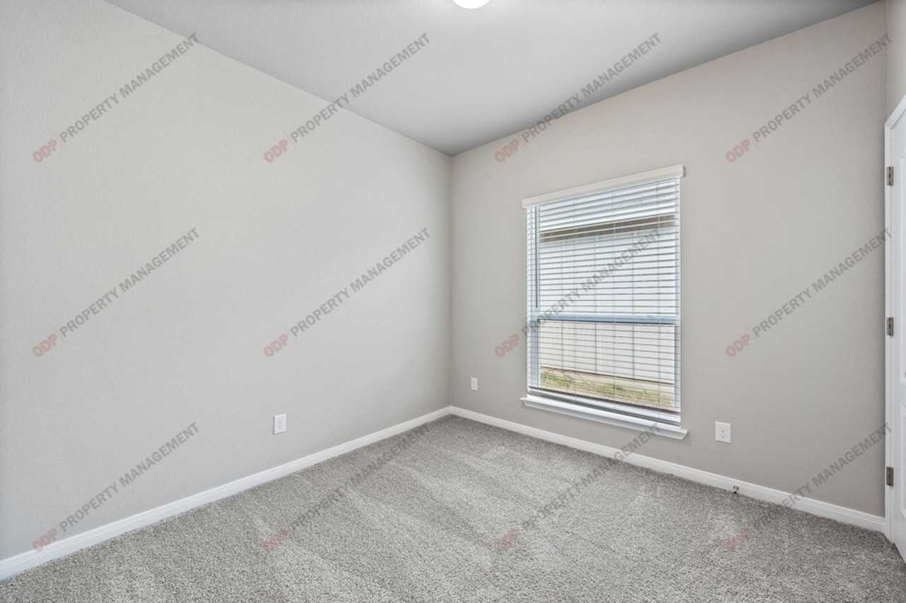 1028 Coriander Rd - Photo 5 of 22