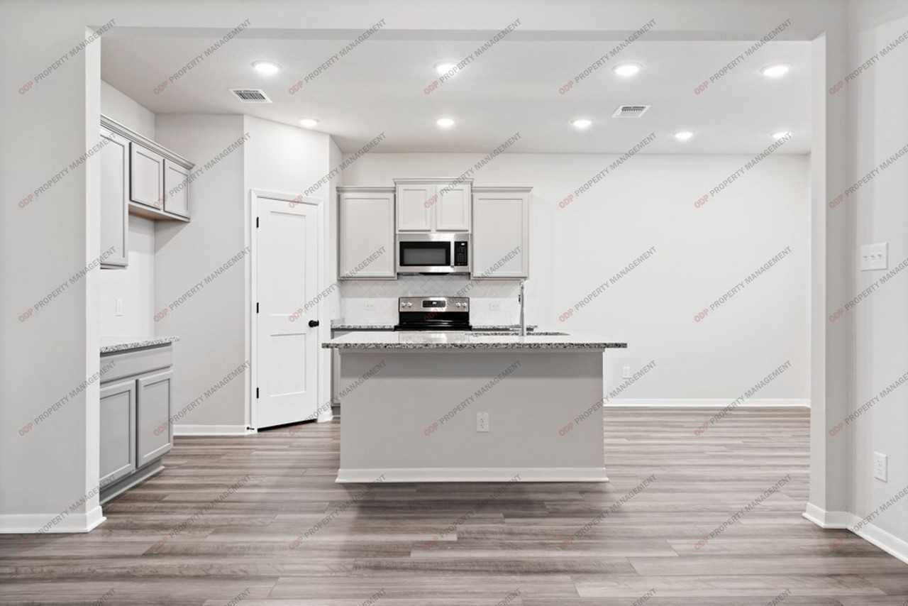 2808 Fox River Dr - Photo 6 of 24