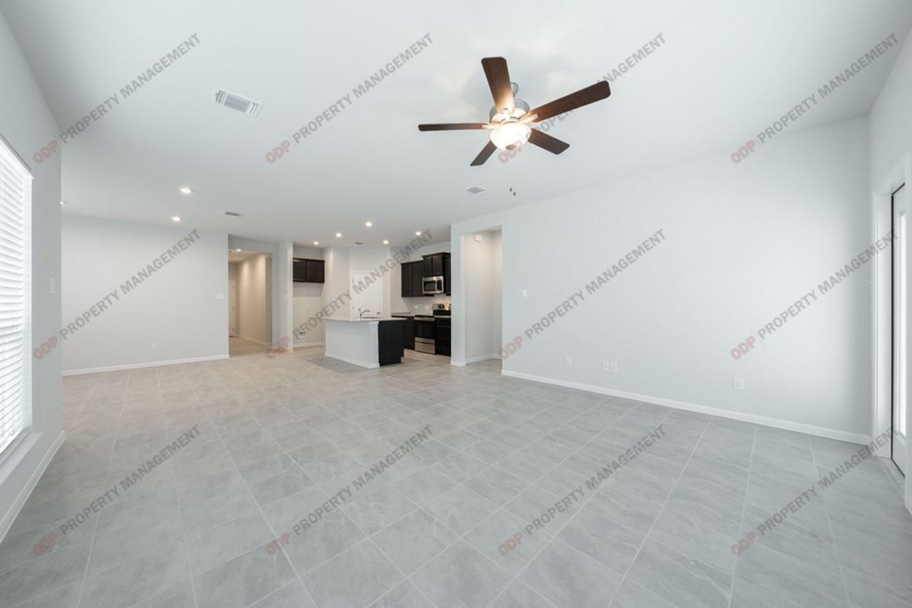 424 Poplin Ln - Photo 7 of 24