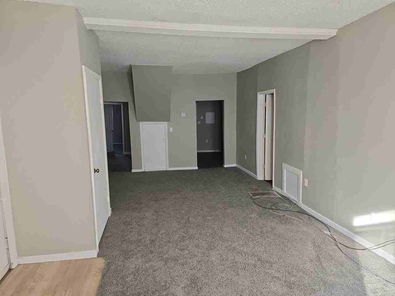 320 E 9th St - Photo 3 of 24