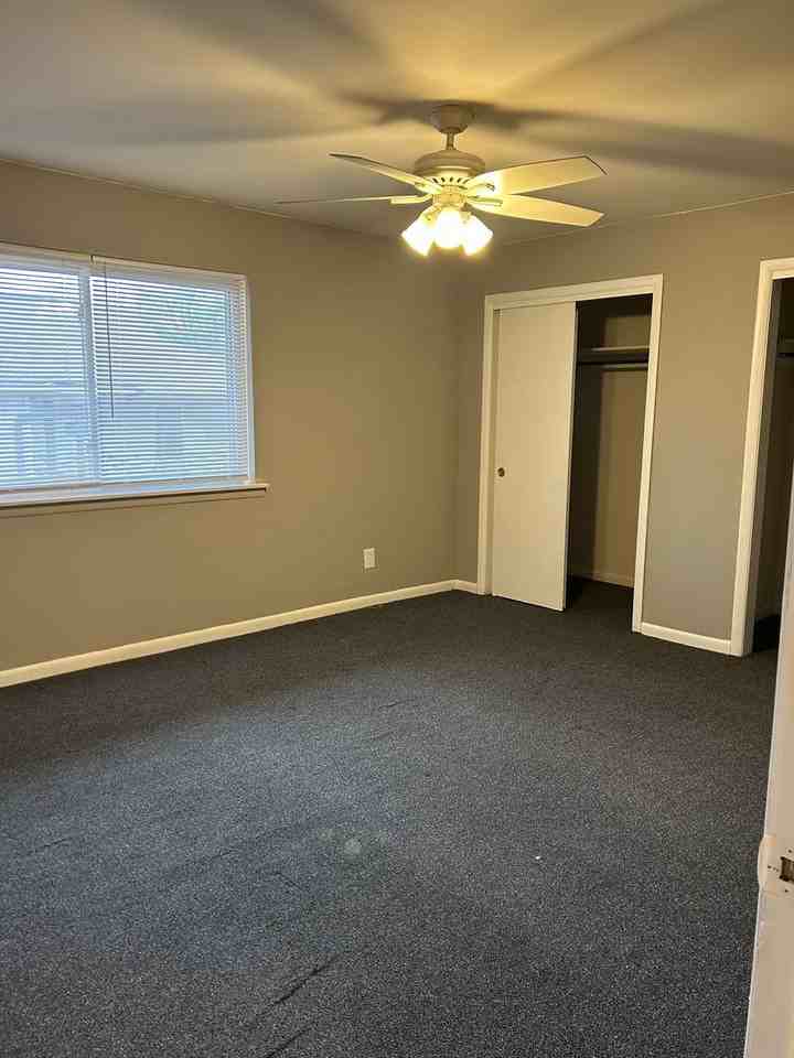 4805 Hickory Ave - Photo 6 of 7