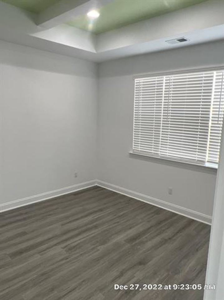 1696 Shoreside Dr - Photo 4 of 26