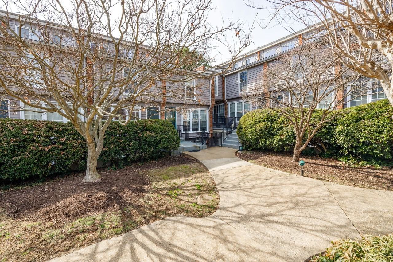 5900 Patterson Ave - Photo 6 of 42