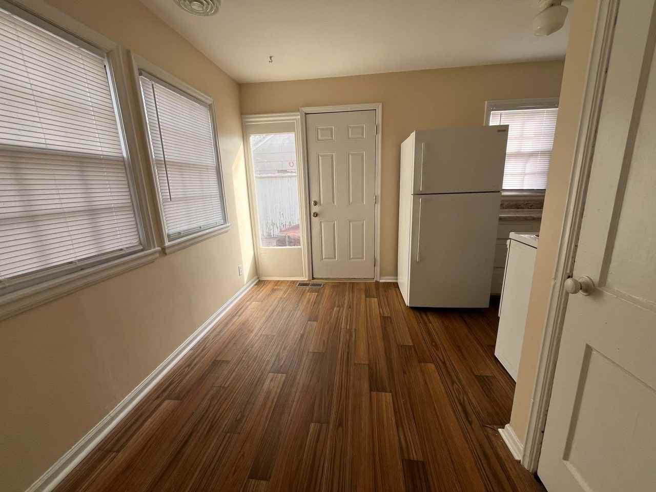 1232 N Terrace Dr - Photo 3 of 7