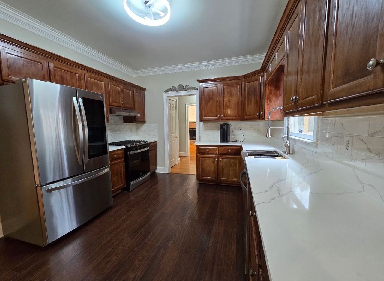 117 E Clinton Dr Sw - Photo 3 of 14