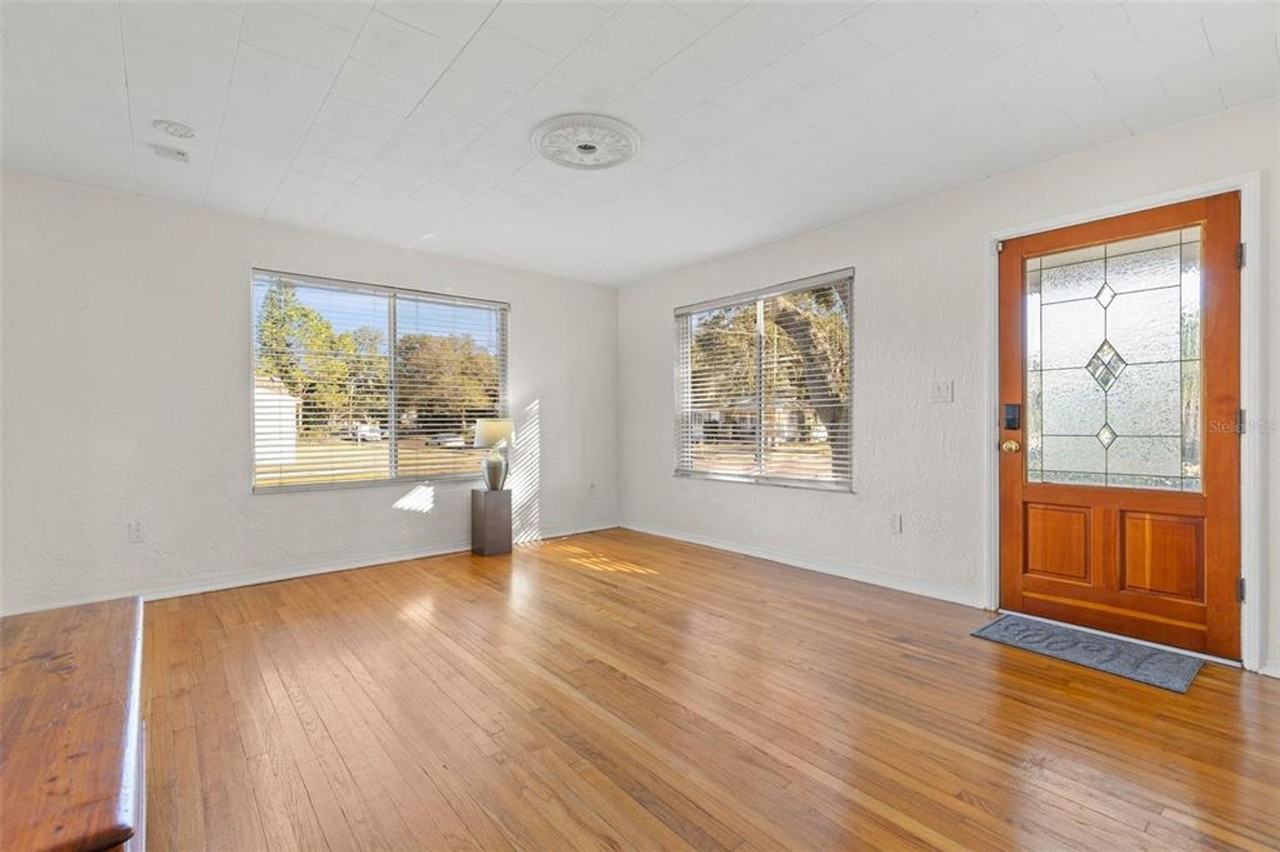 4401 3rd Ave N - Photo 3 of 28