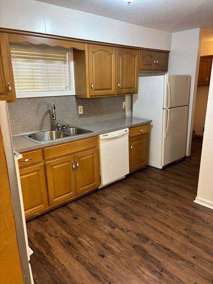 5410 Kennedy St - Photo 3 of 26