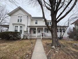 featured image of 908 E Washington St