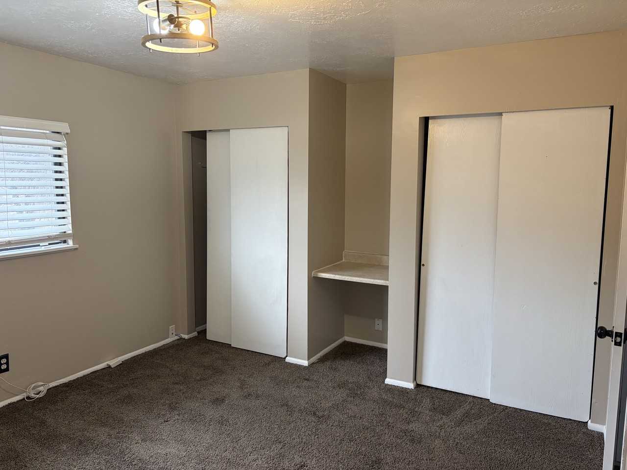 195 S Fort Ln #4 - Photo 3 of 5