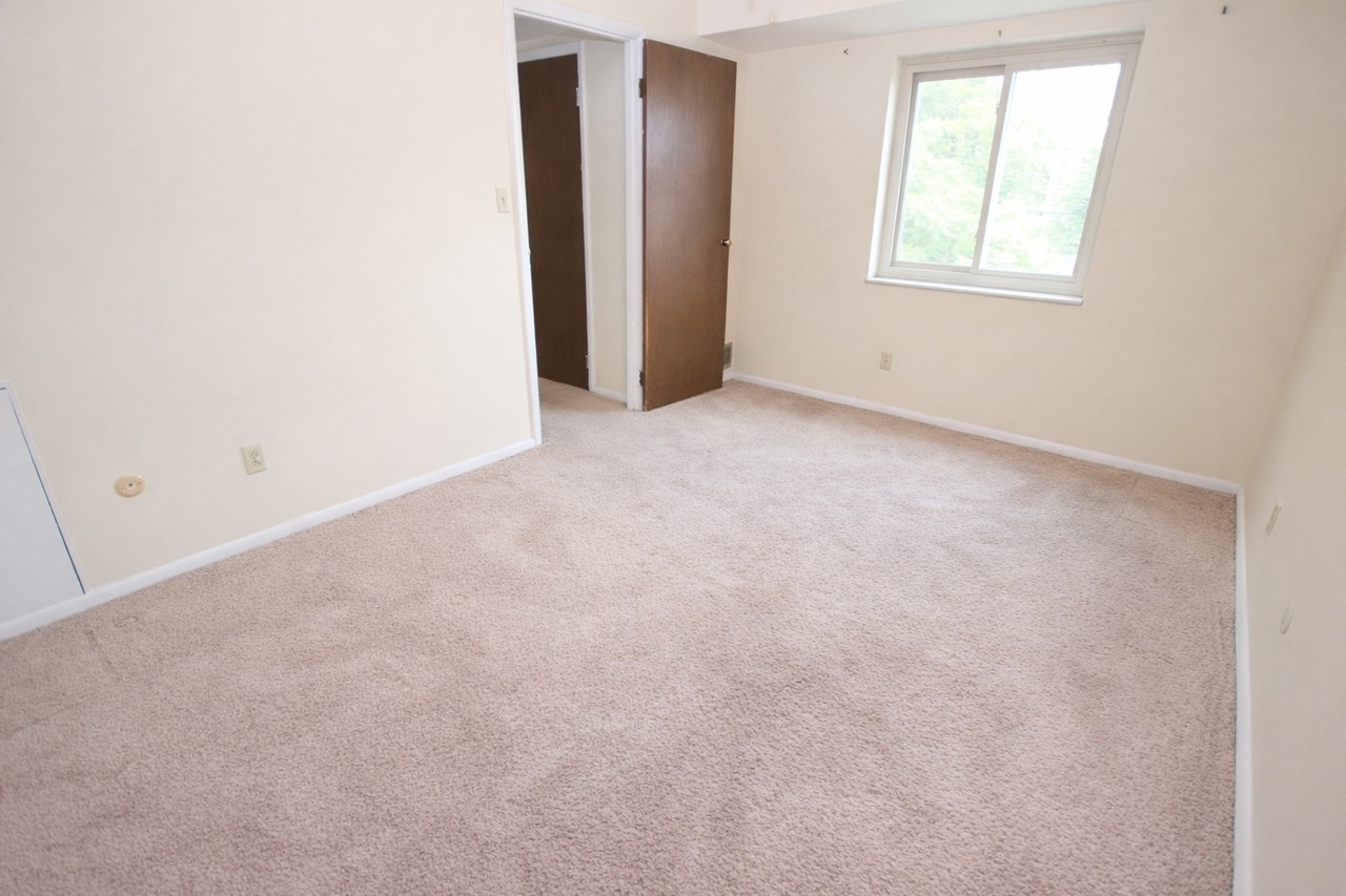 325 NORTH CRAIG STREETAPT 702 #702 - Photo 3 of 10