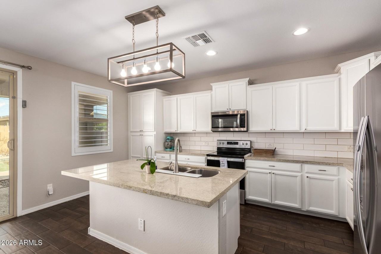 22653 N 122nd Ln - Photo 5 of 20