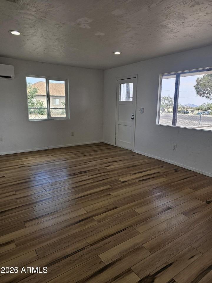 872 W Highway 92 Unit A - Photo 3 of 7