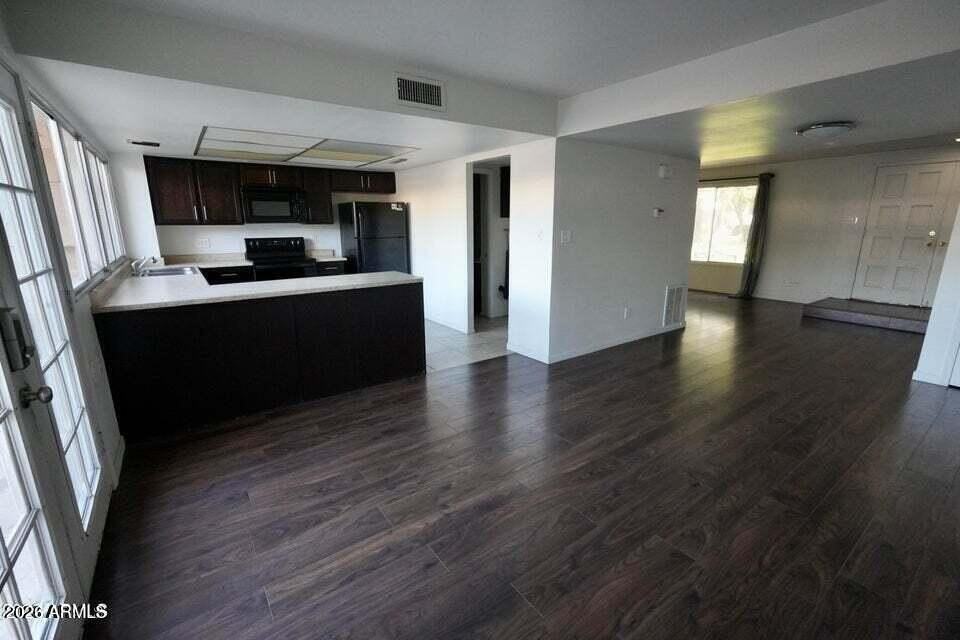 3320 S Juniper St - Photo 2 of 6