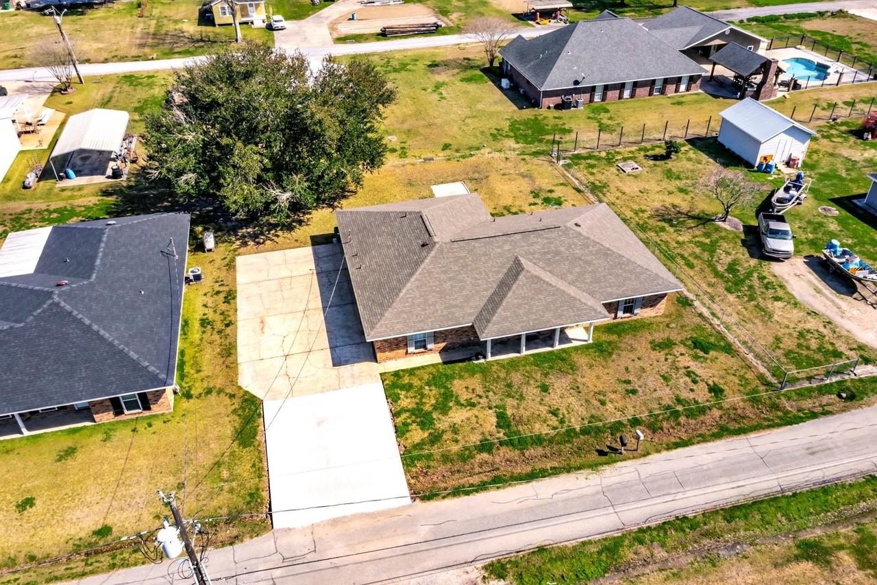 13437 Margaret St - Photo 2 of 21