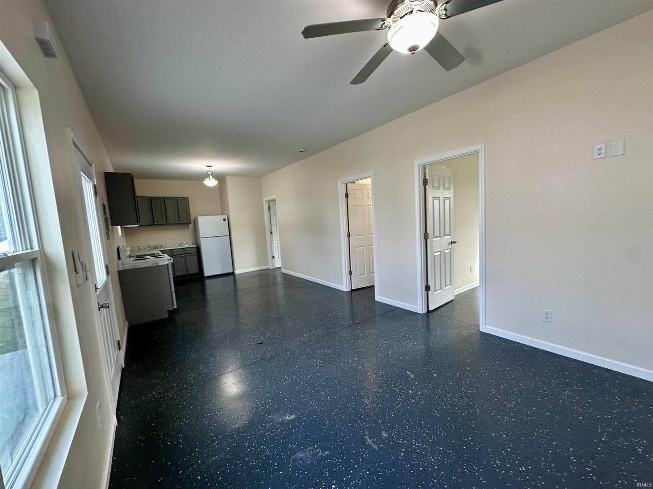 506 18th St - Photo 2 of 9