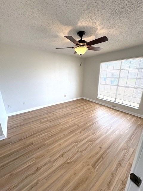 10958 Gates Ln - Photo 4 of 9