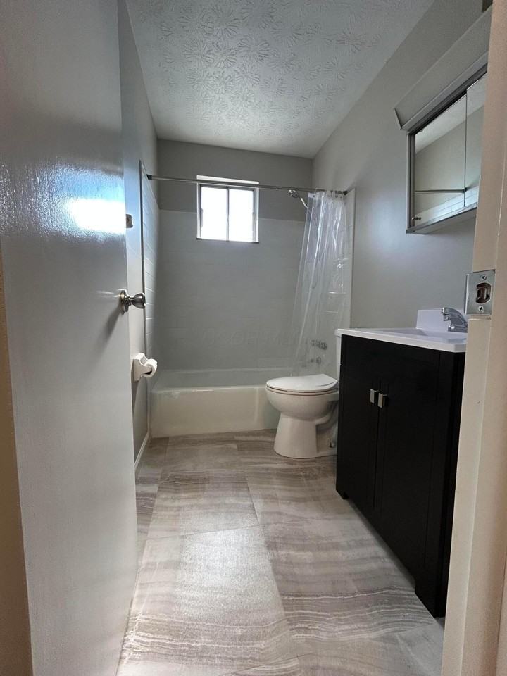 1775 Hansen Ave - Photo 6 of 15