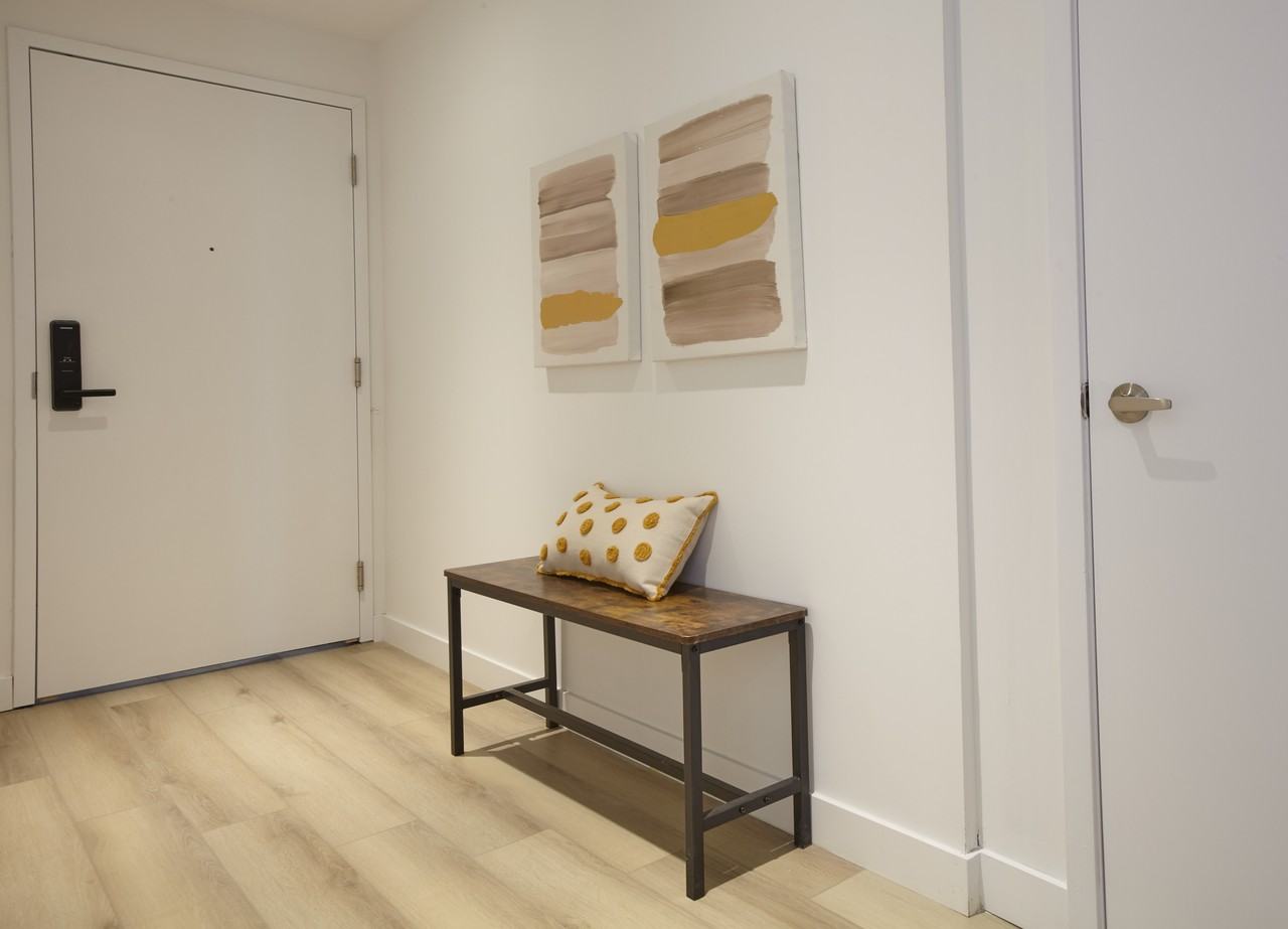 2382 Kingston Road #407 - Photo 5 of 9