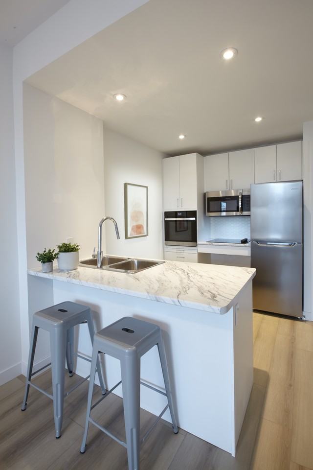 2382 Kingston Road #407 - Photo 7 of 9