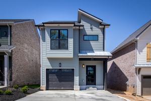 featured image of 11 Dutch Dr #11