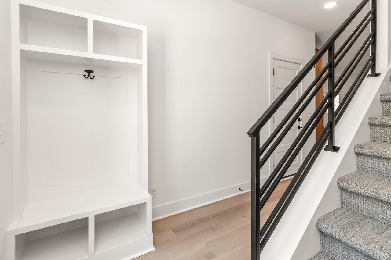 11 Dutch Dr #11 - Photo 3 of 12