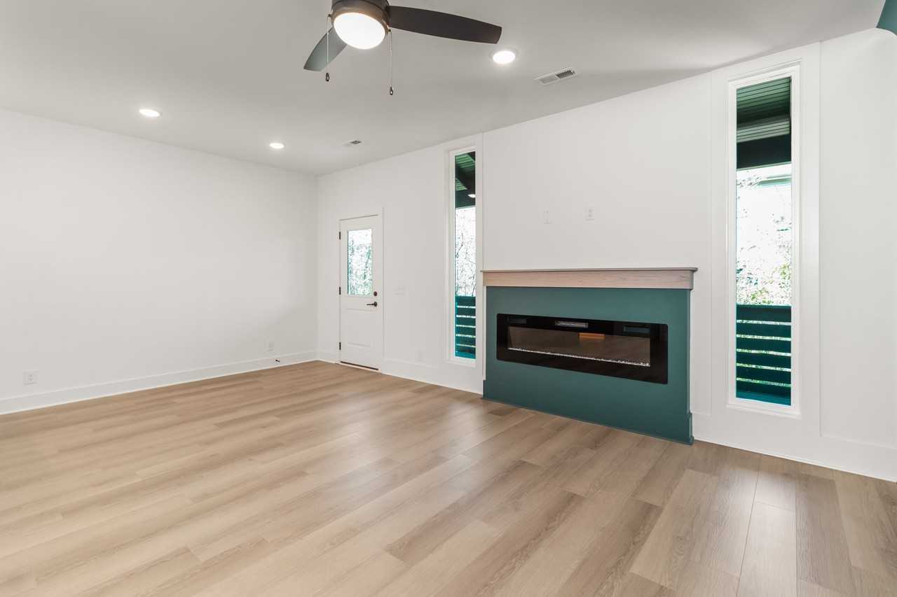 11 Dutch Dr #11 - Photo 5 of 12