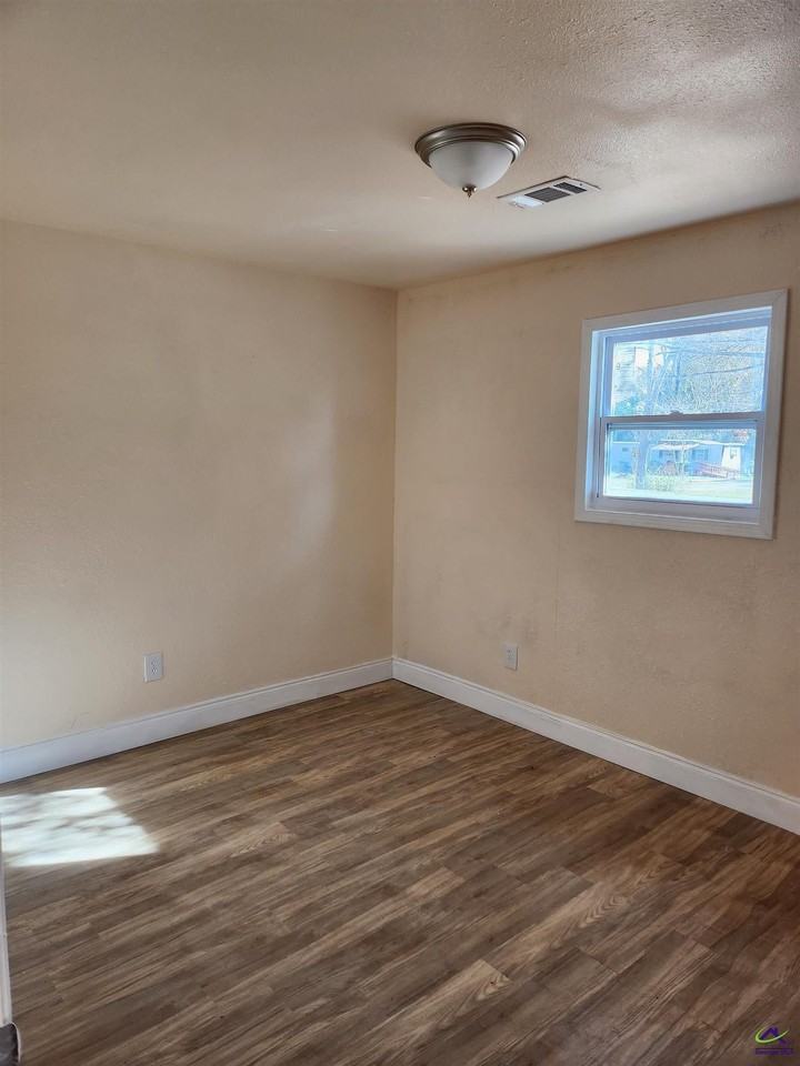 107A Virginia Dare Dr - Photo 4 of 7