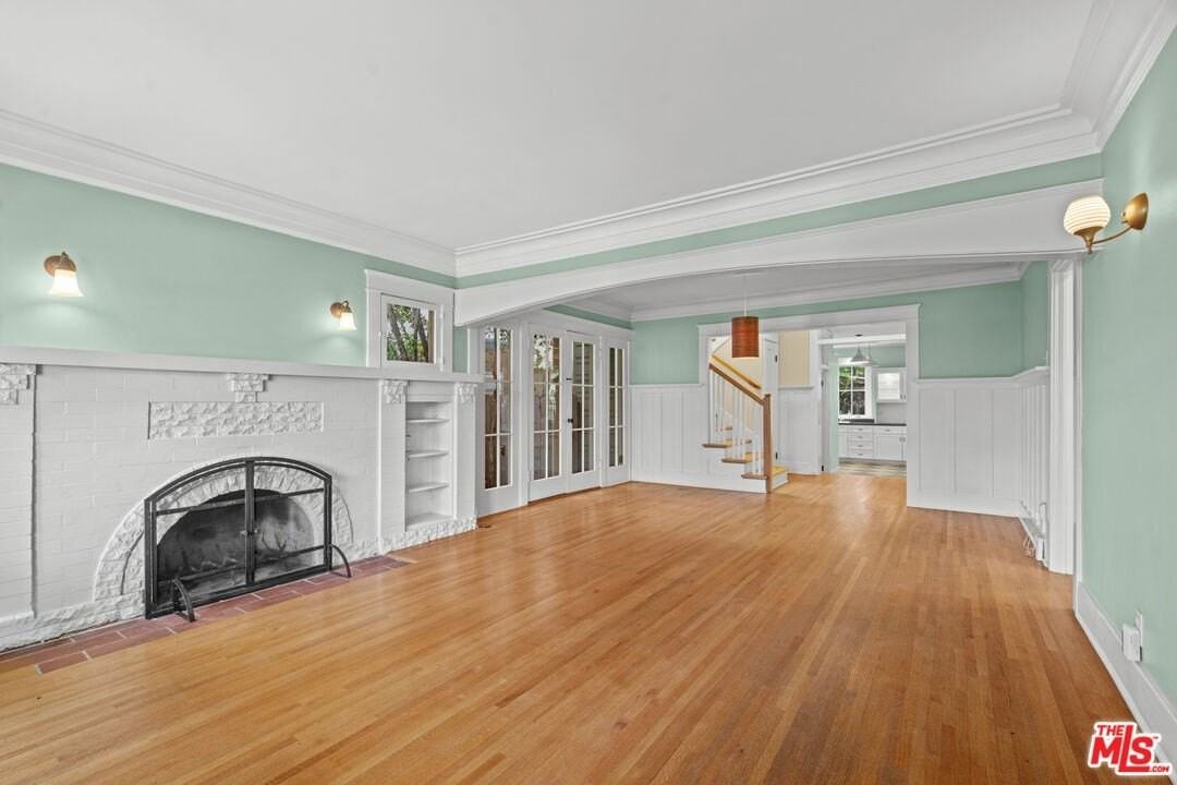 813 Crestmoore Pl - Photo 6 of 40