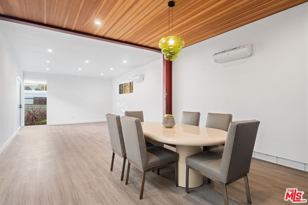 800 Indiana Ave - Photo 5 of 25