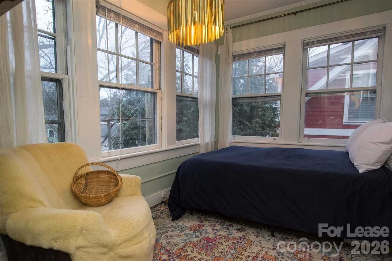 109 Pearson Drive unit: Upstairs - Photo 5 of 14