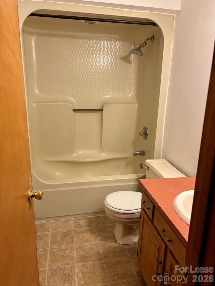 1732 Lenora Cir - Photo 7 of 11