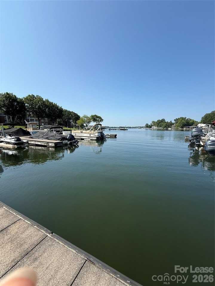 18511 Harborside Dr - Photo 6 of 20