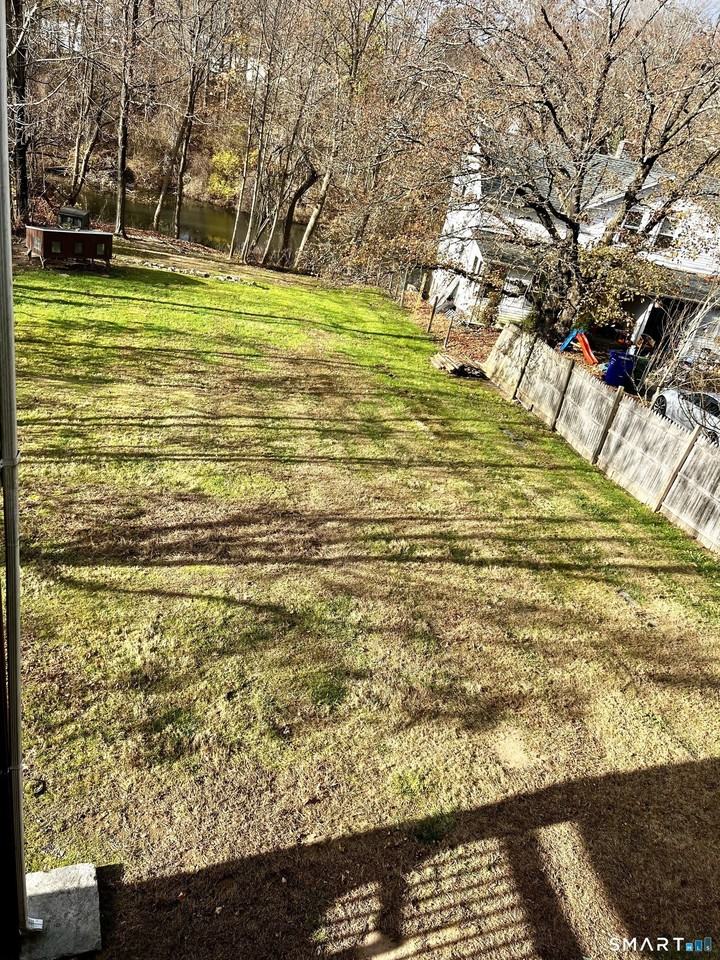 565 E Main St Apt 6 - Photo 4 of 17